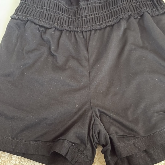 Mono B black elastic waist short sleeve vneck romper two pockets lined shorts - Picture 15 of 16